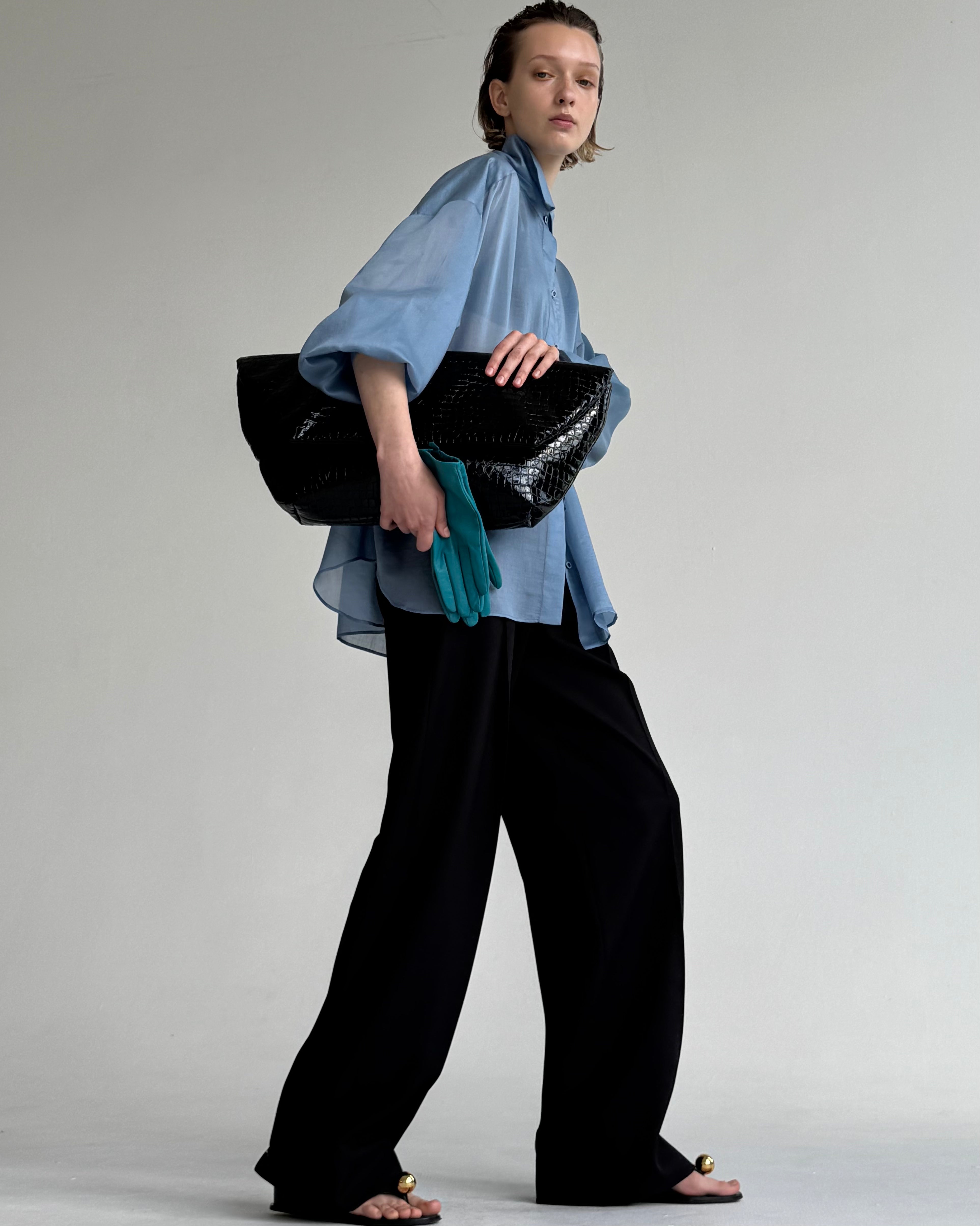 MUSLIN BLUE BLOUSE