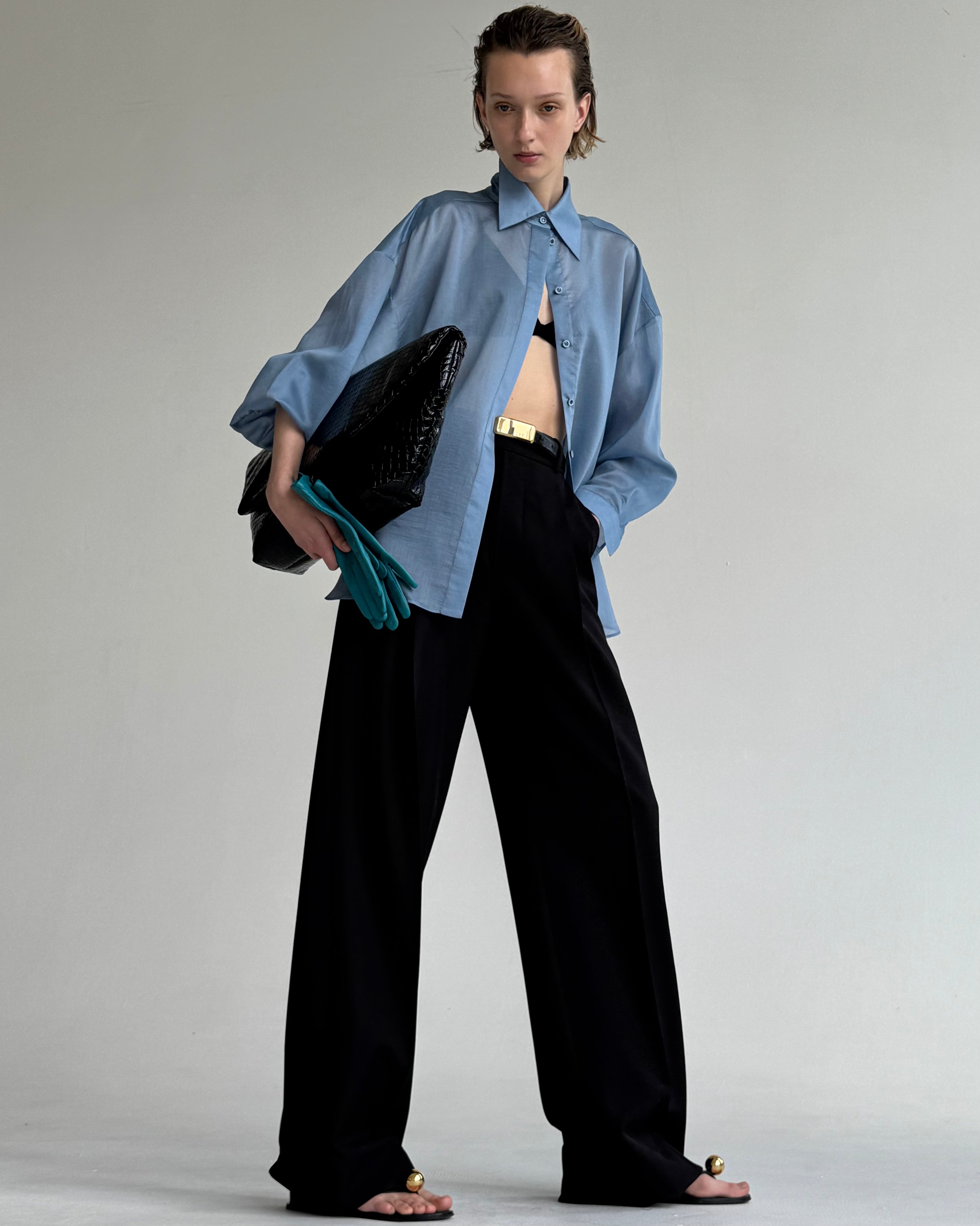 MUSLIN BLUE BLOUSE