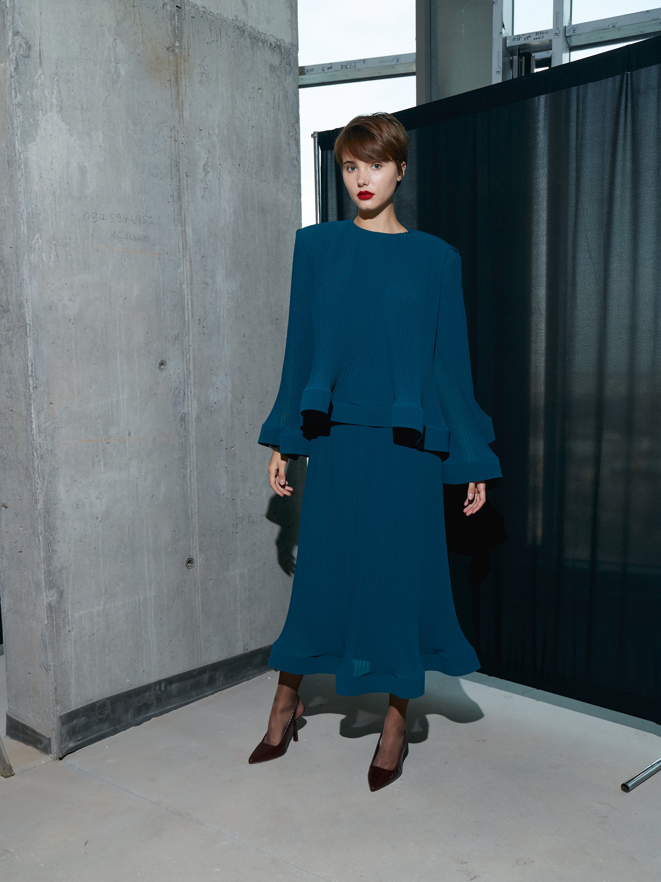 FREYA PLEATED SET