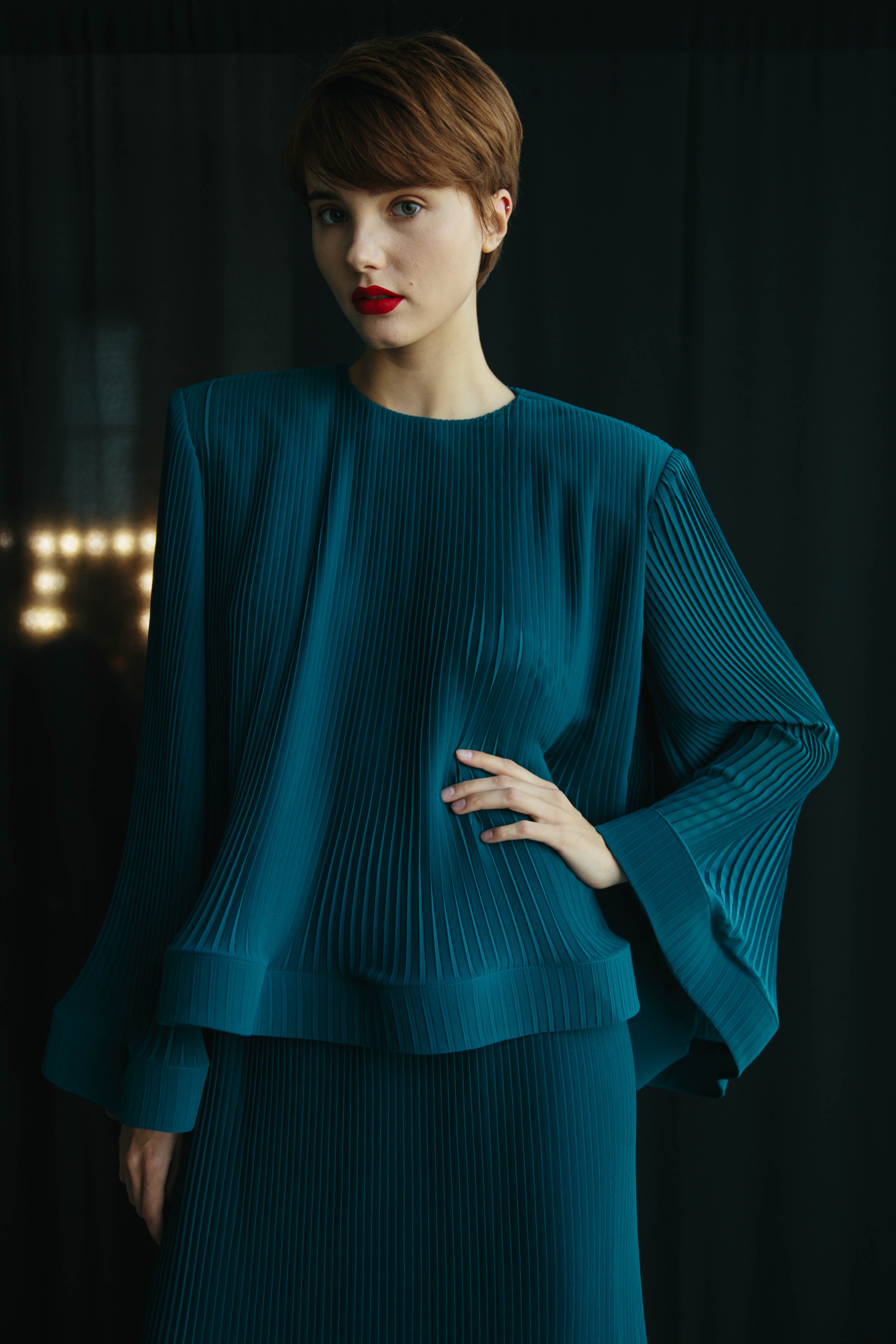 FREYA PLEATED SET
