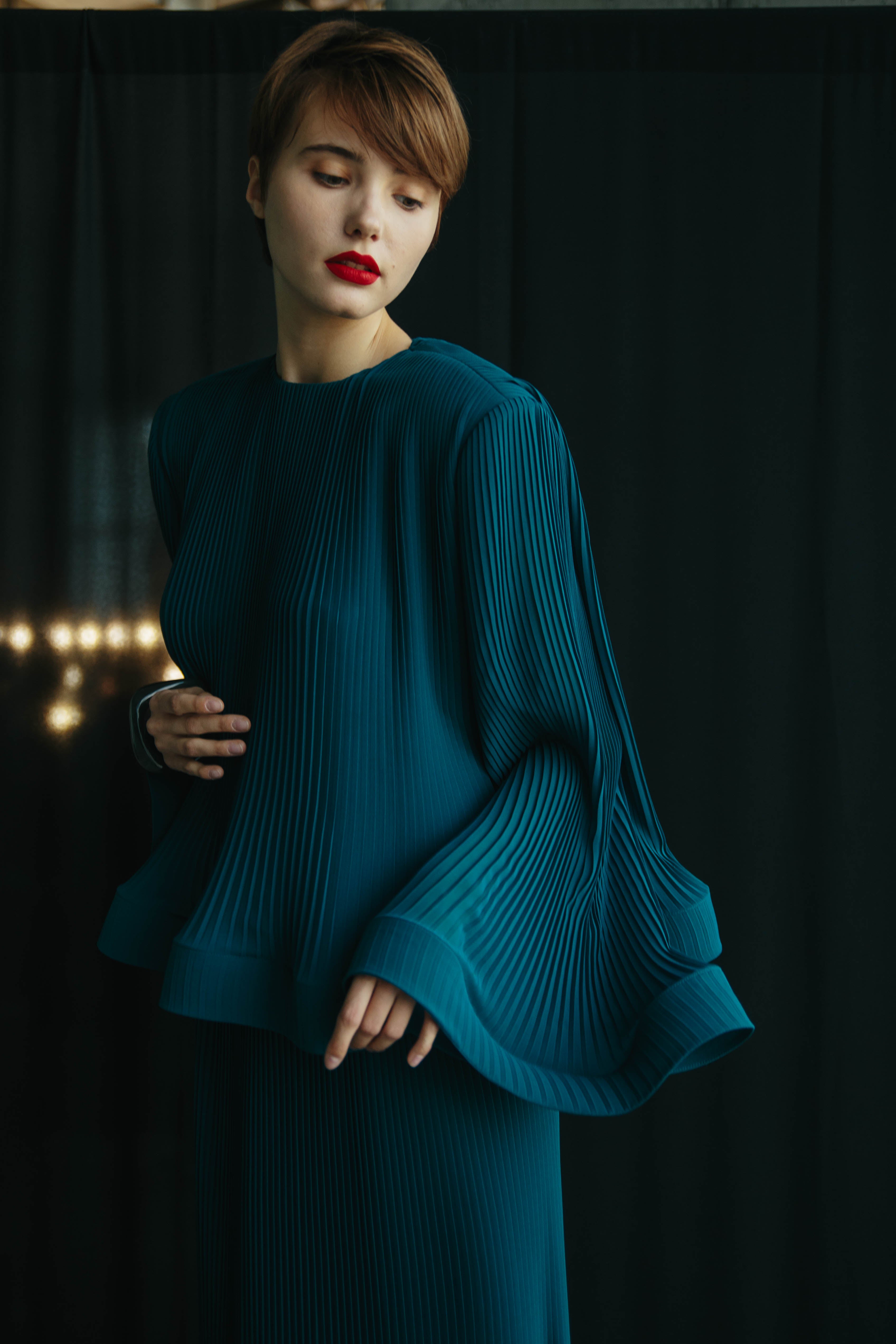 FREYA PLEATED SET