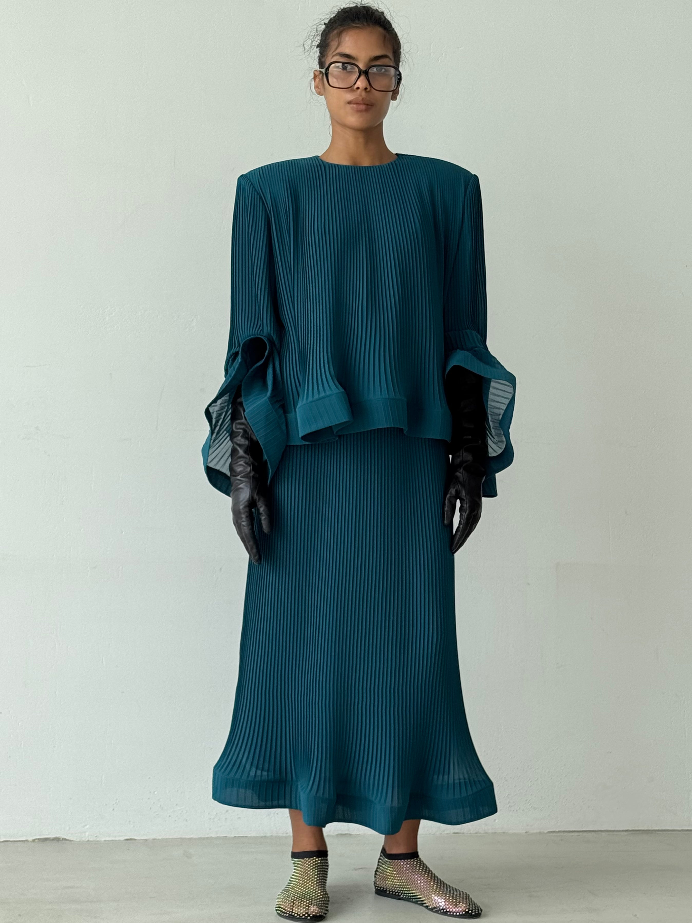 FREYA PLEATED SET