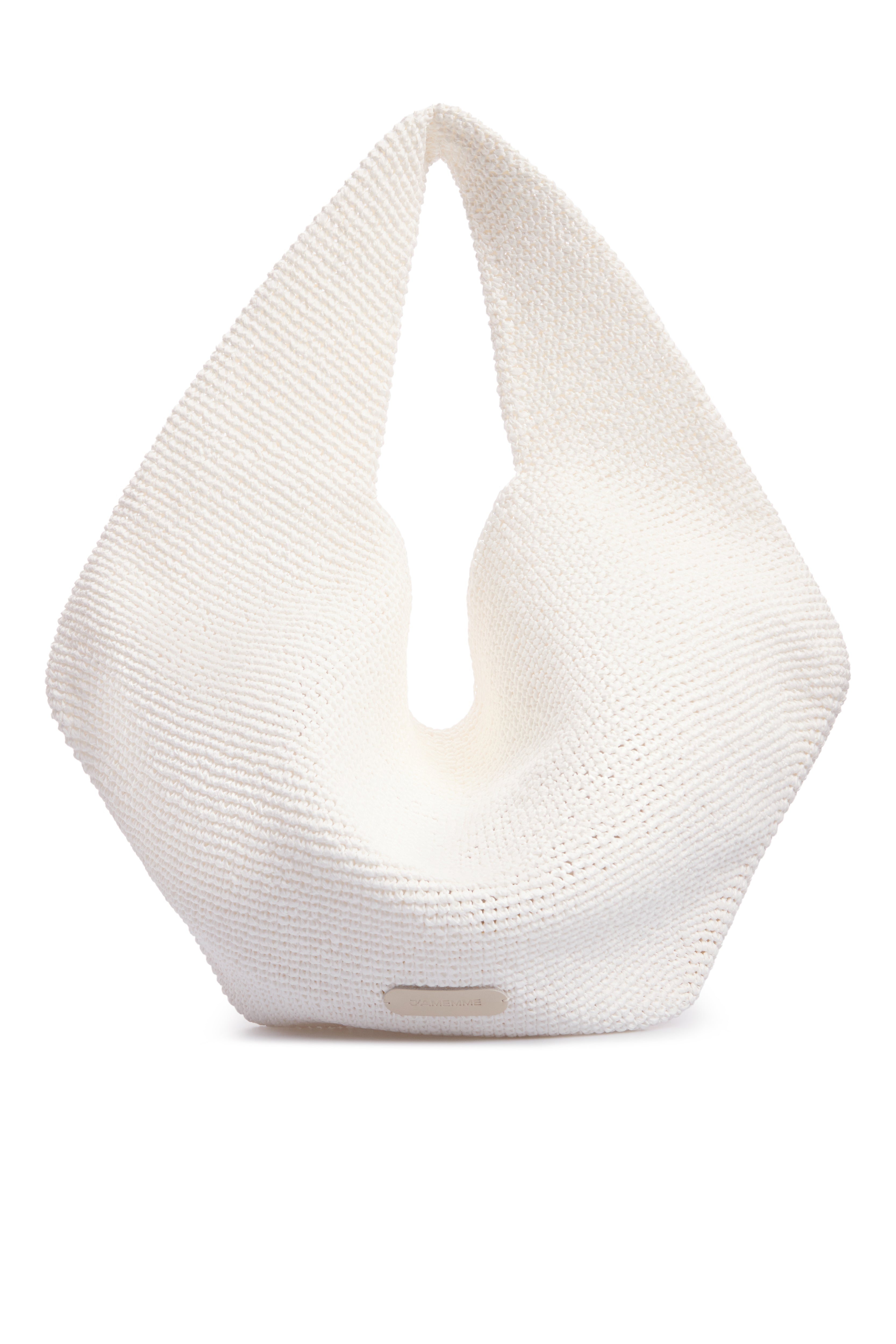 White hand-woven raffia beach bag with a sculptural shape — J'AMEMME Summer