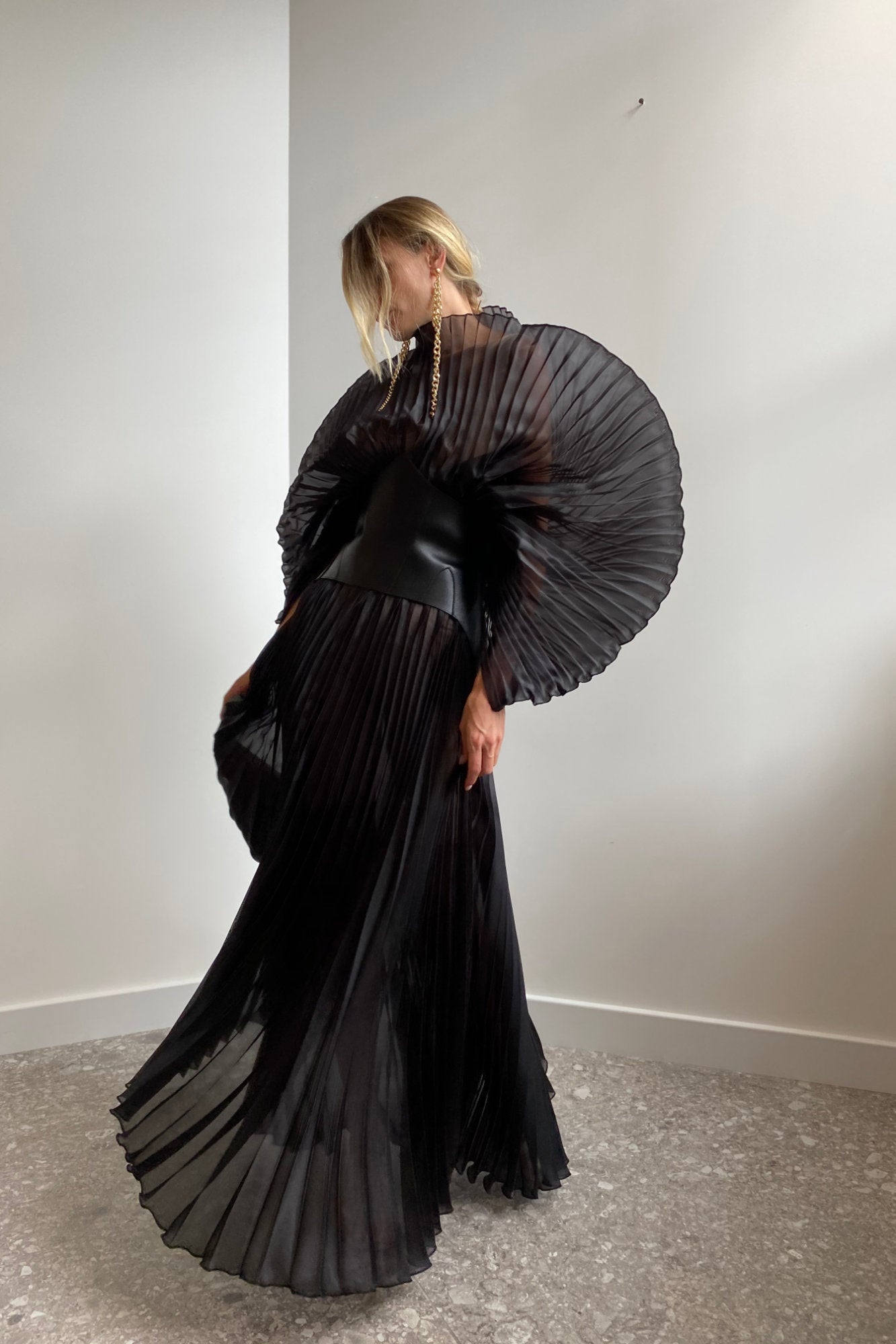 CLOUD BLACK DRESS
