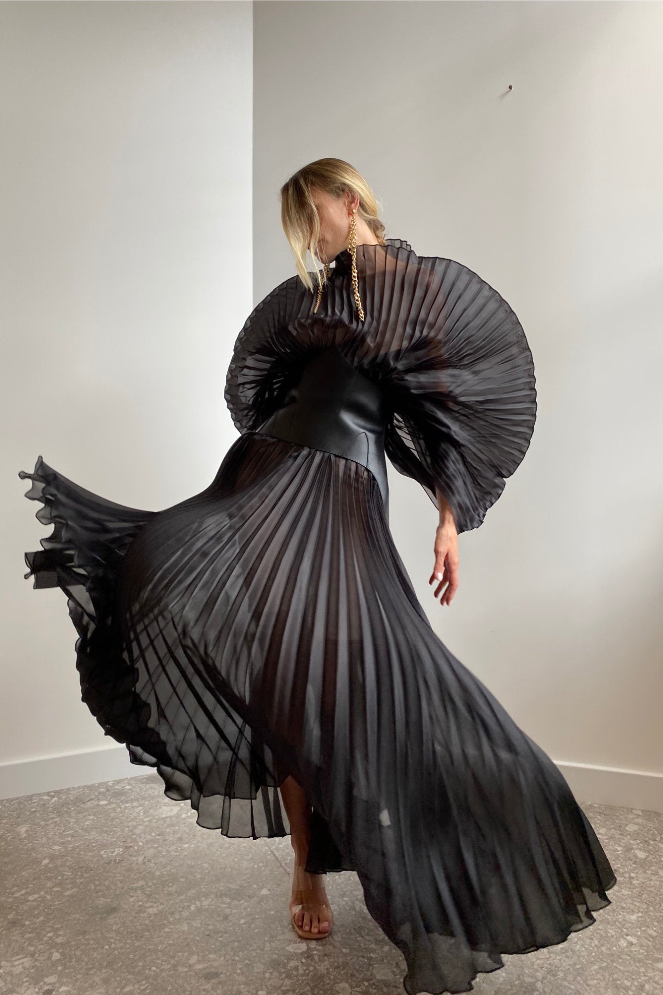CLOUD BLACK DRESS