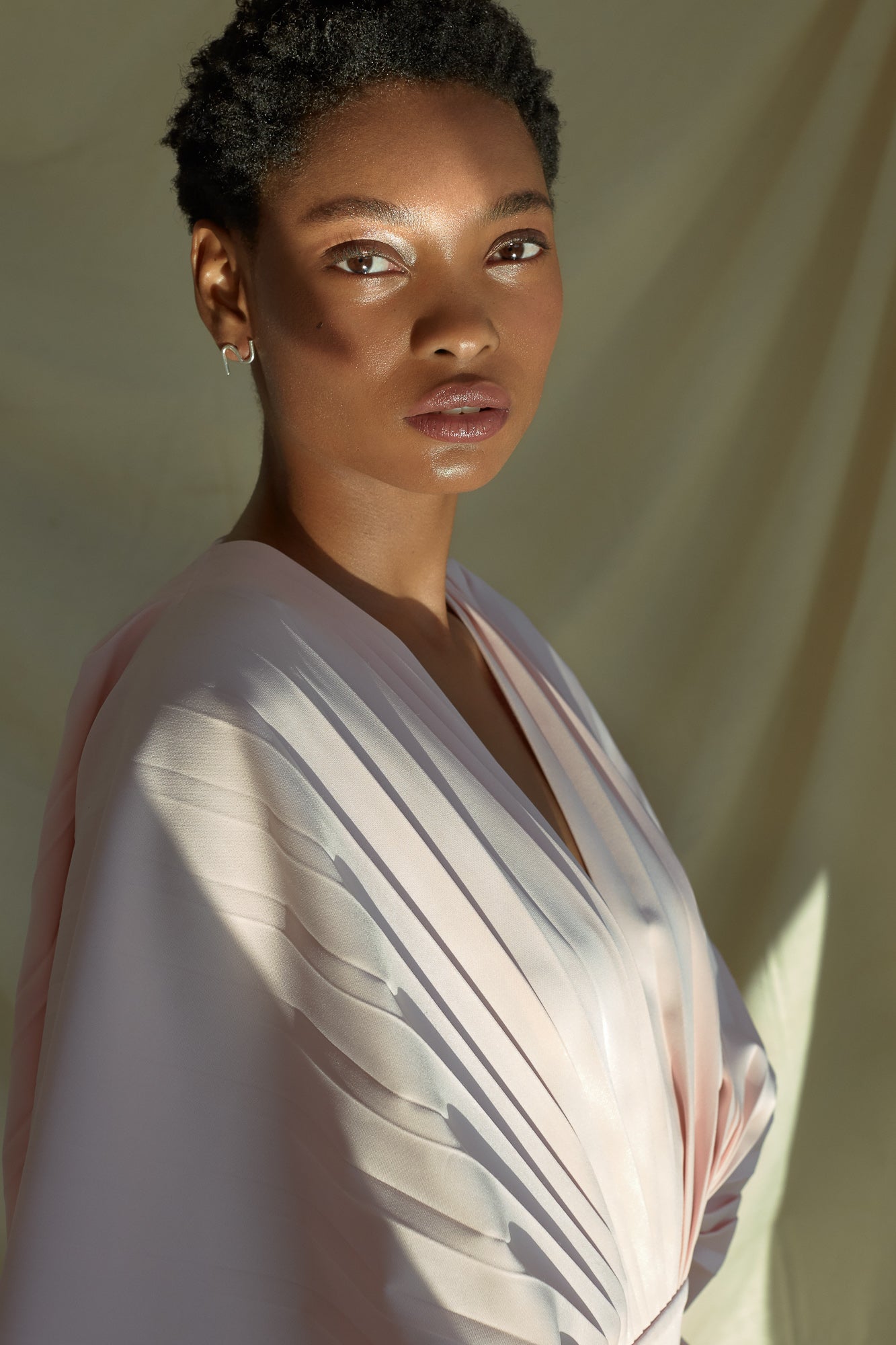 Pink pleated J'amemme outfit