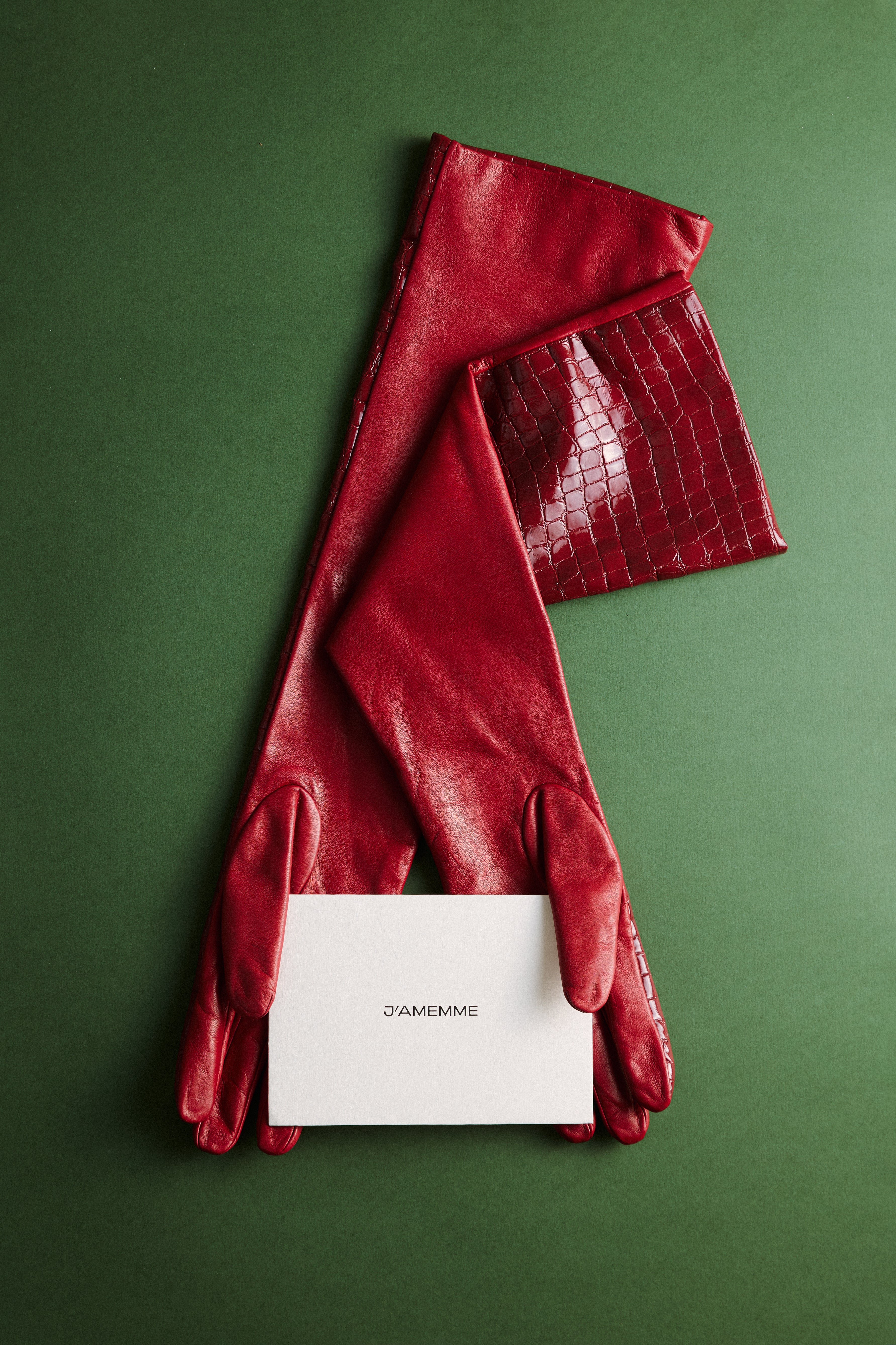 CROCO BURGUNDY GLOVES