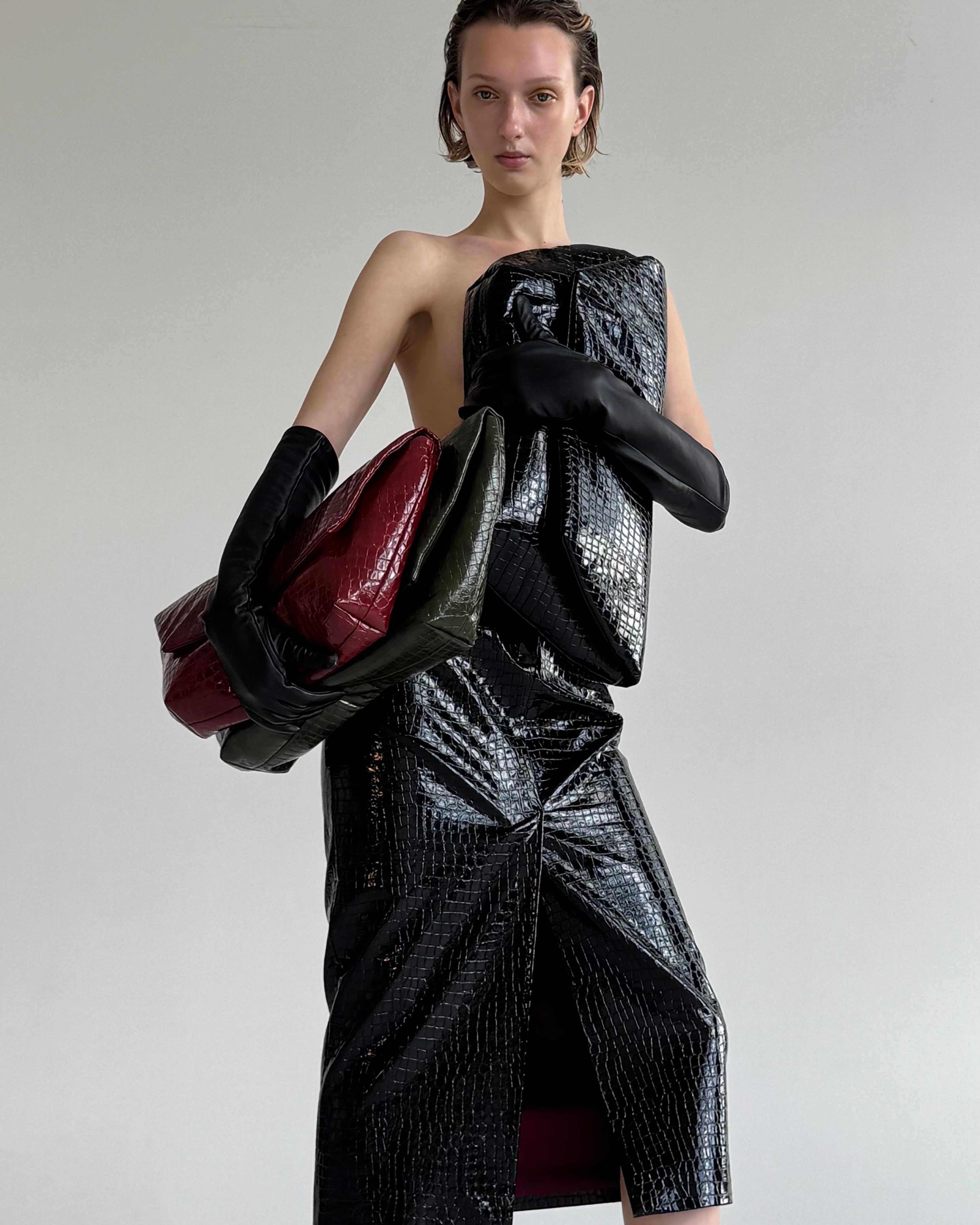 CROCO BLACK MIDI SKIRT