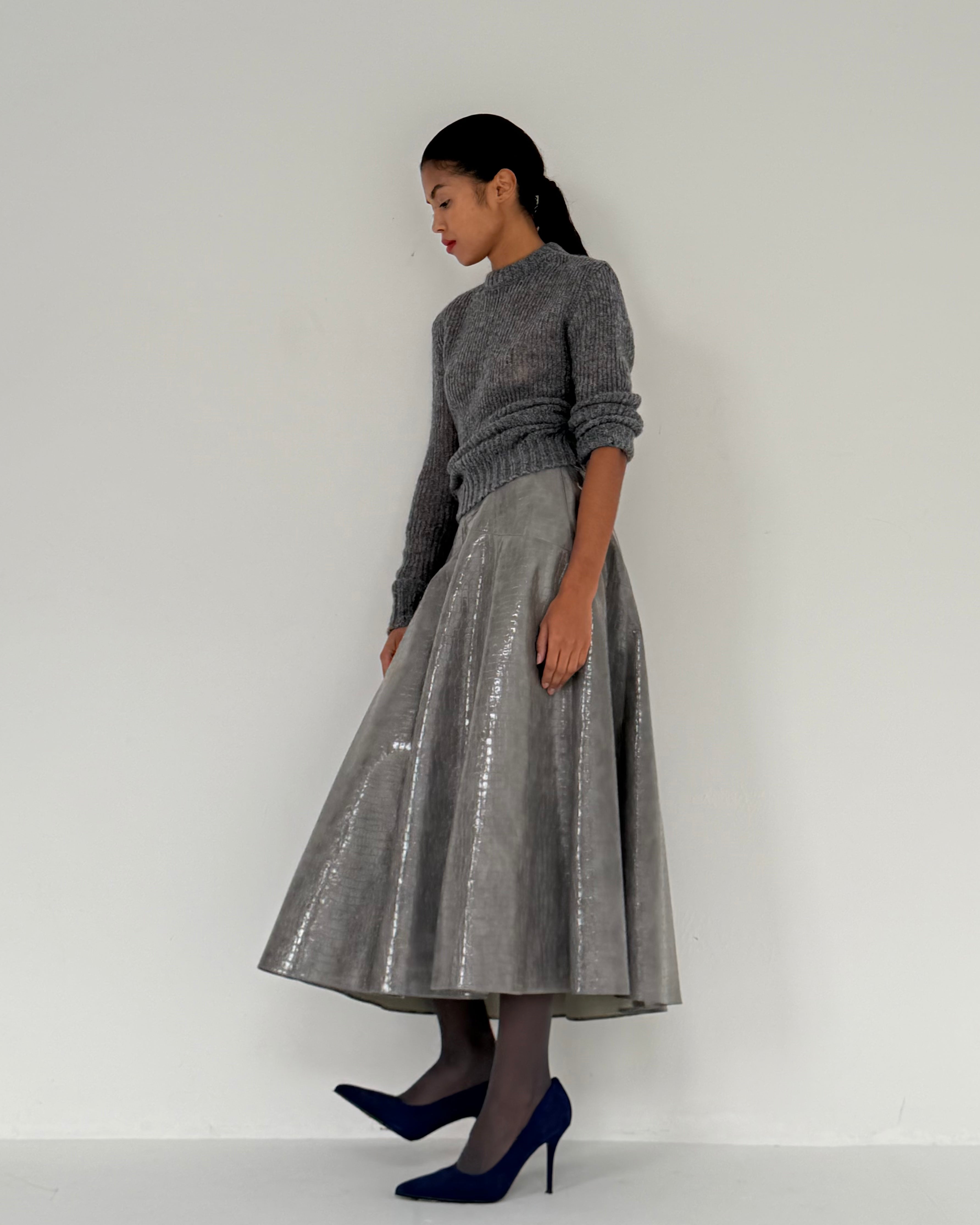 CROCO GREY FLARE SKIRT