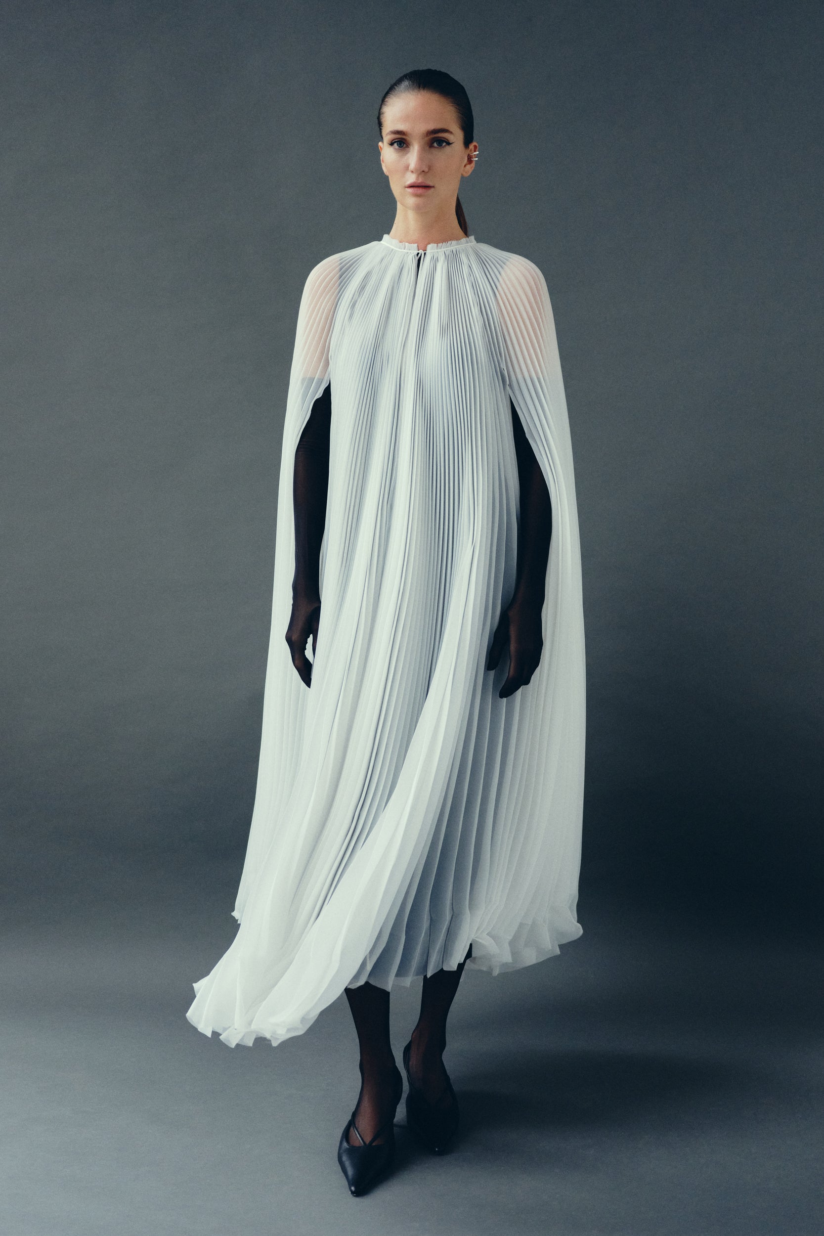 TONNERRE PLEATED CAPE