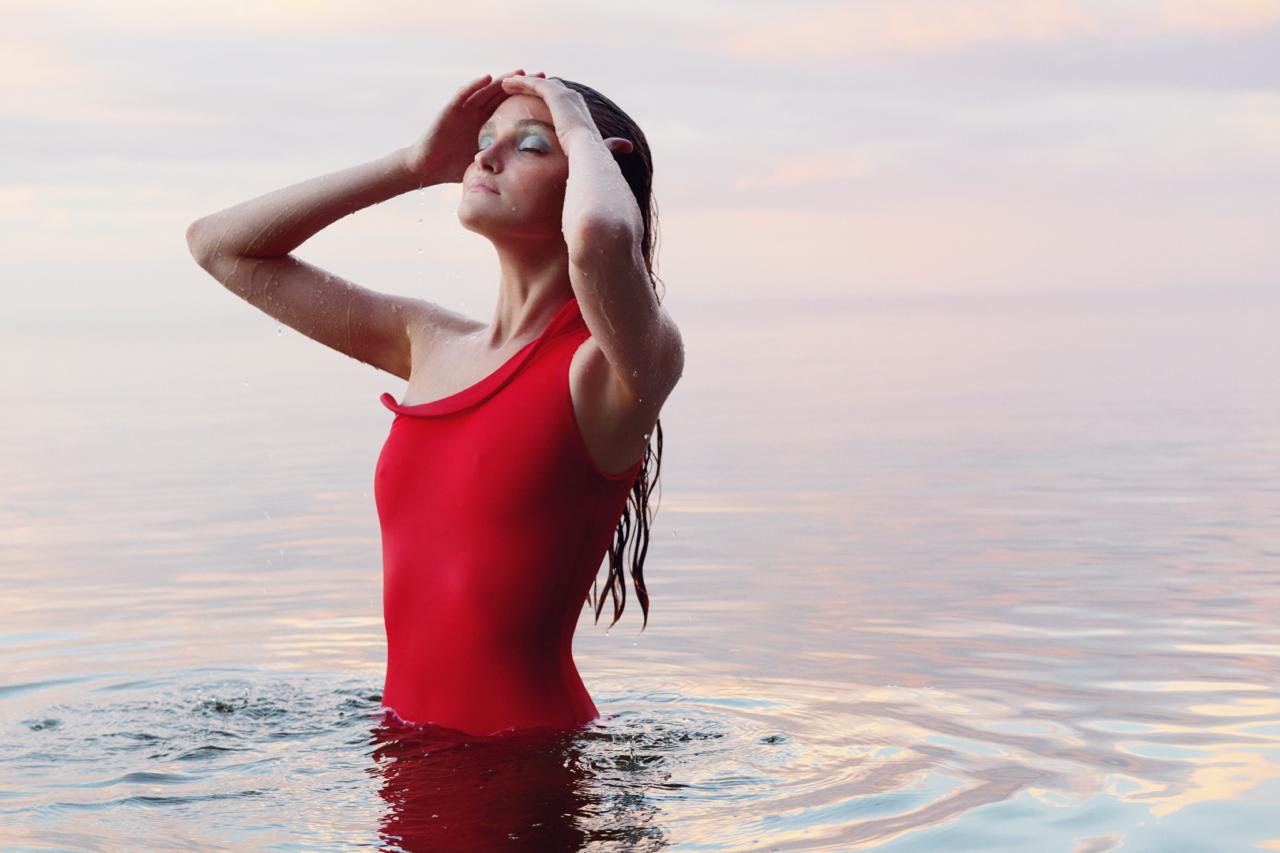 THELXIE ONE-PIECE