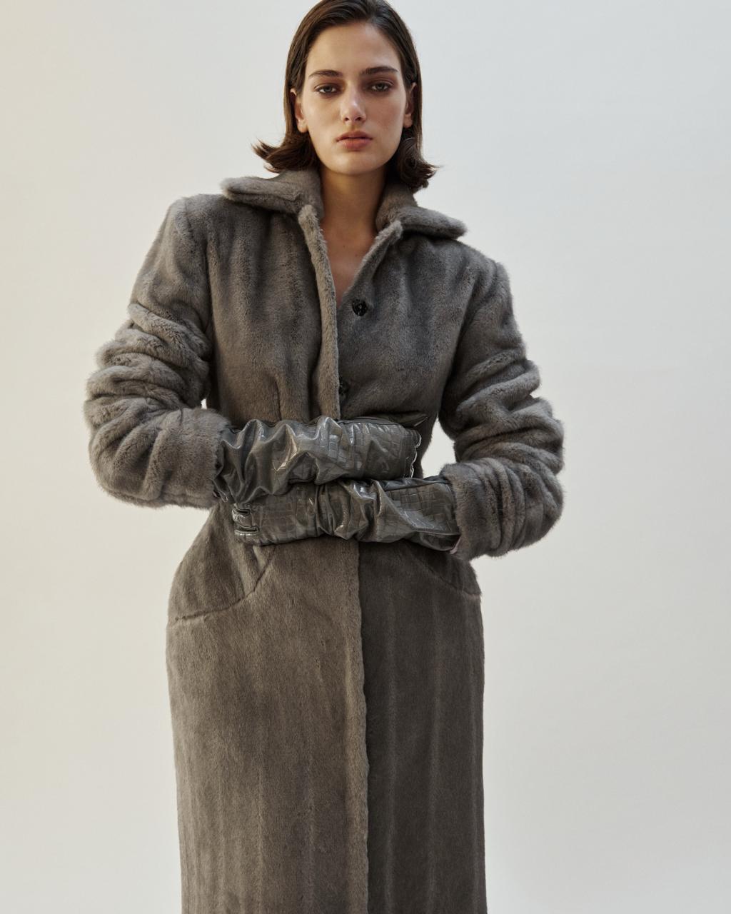 CROCO GREY GLOVES
