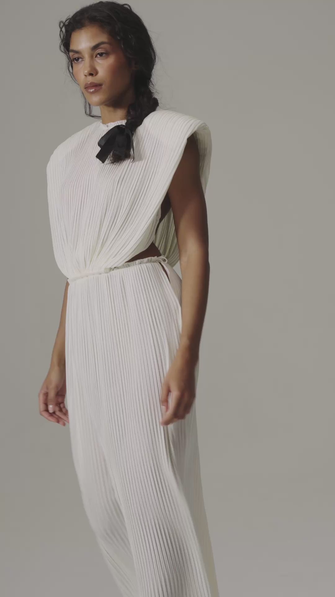 Greek Chiffon Dress by J'amemme - movement video showing pleated chiffon gown