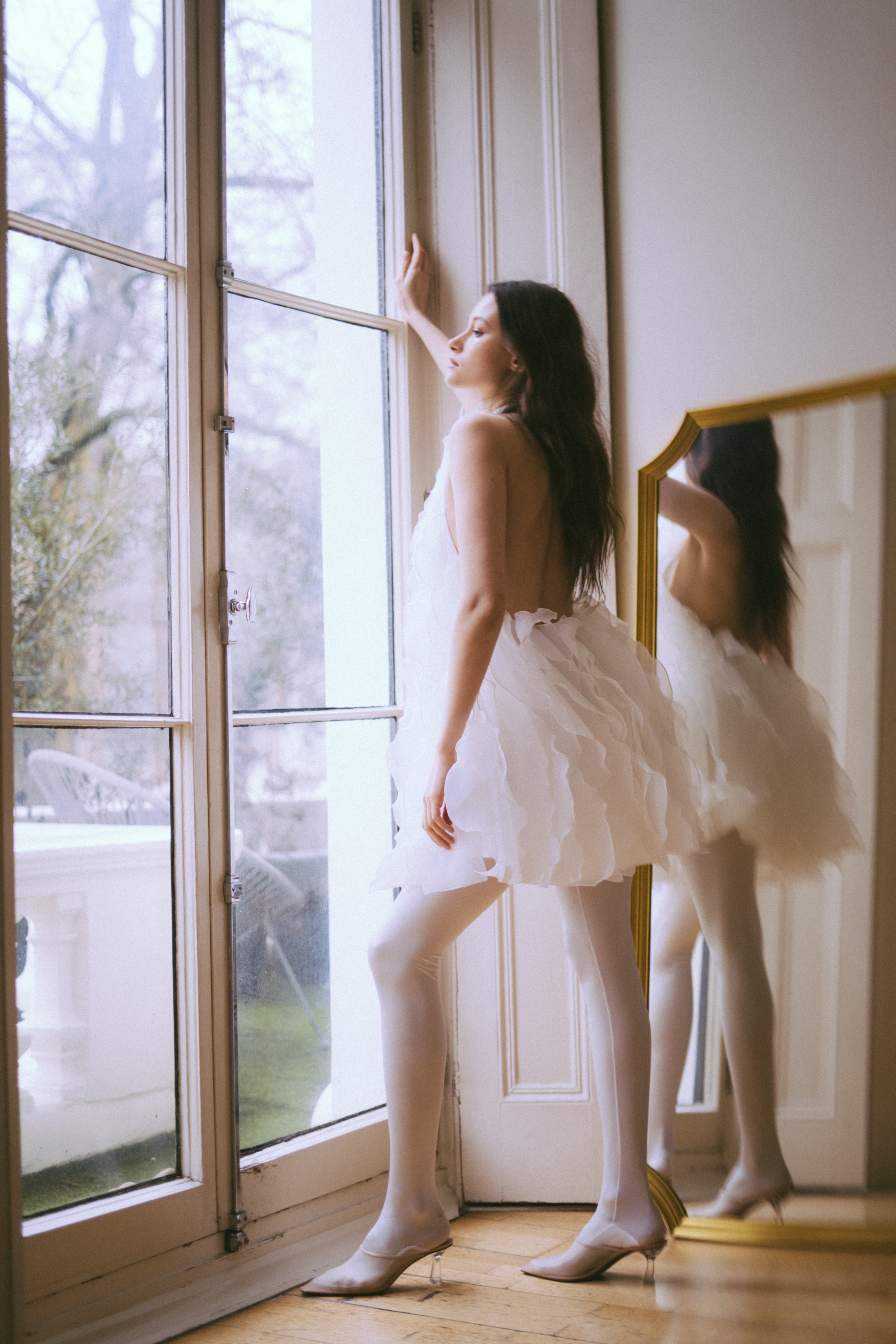Wave White Dress  Ruffled Bridal Mini Dress with Belt | J'amemme