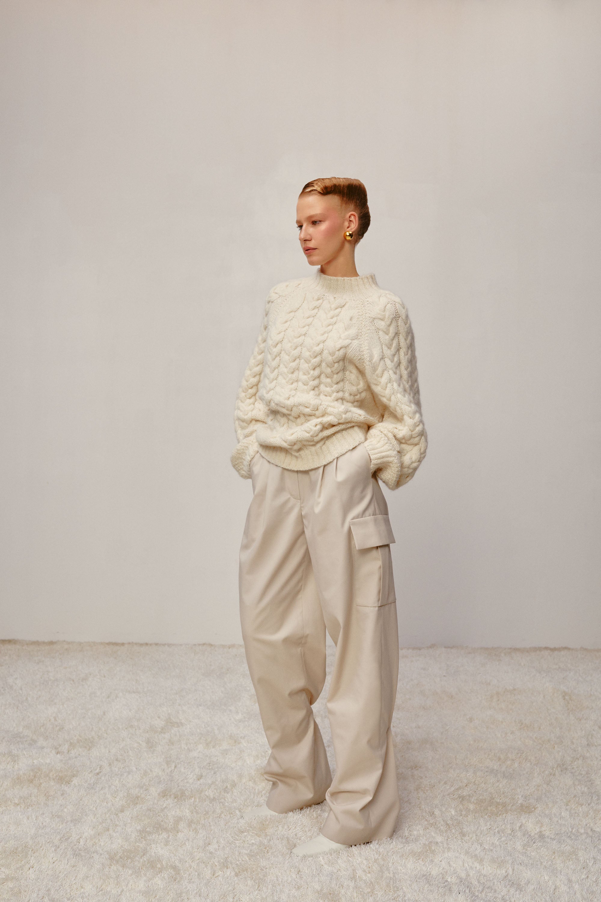 WHEAT WOOL CABLE KNIT SWEATER